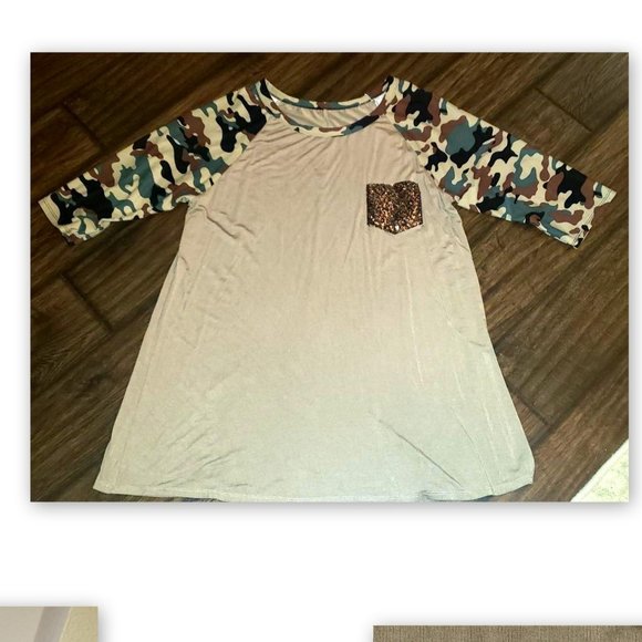 WOMEN 'S BOUTIQUE TUNIC TOP WITH CAMO SLEEVES AND GOLD SEQUIN POCKET-2X - Picture 2 of 4